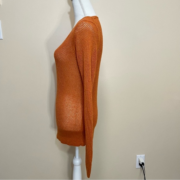 The Limited Loose Knit Wool Blend V-Neck Sweater - Picture 5 of 11